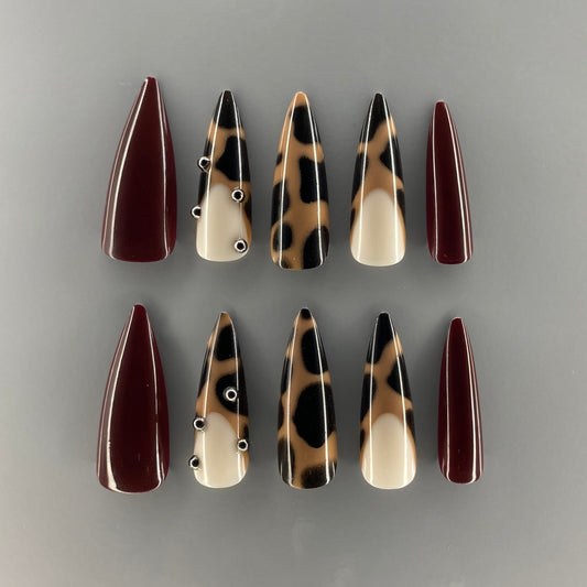 Leopard Print Stiletto Nail Set